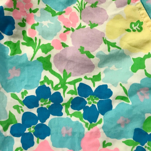 Lilly Pulitzer Spring Fling Buttercup Shorts 2 - Picture 4 of 4